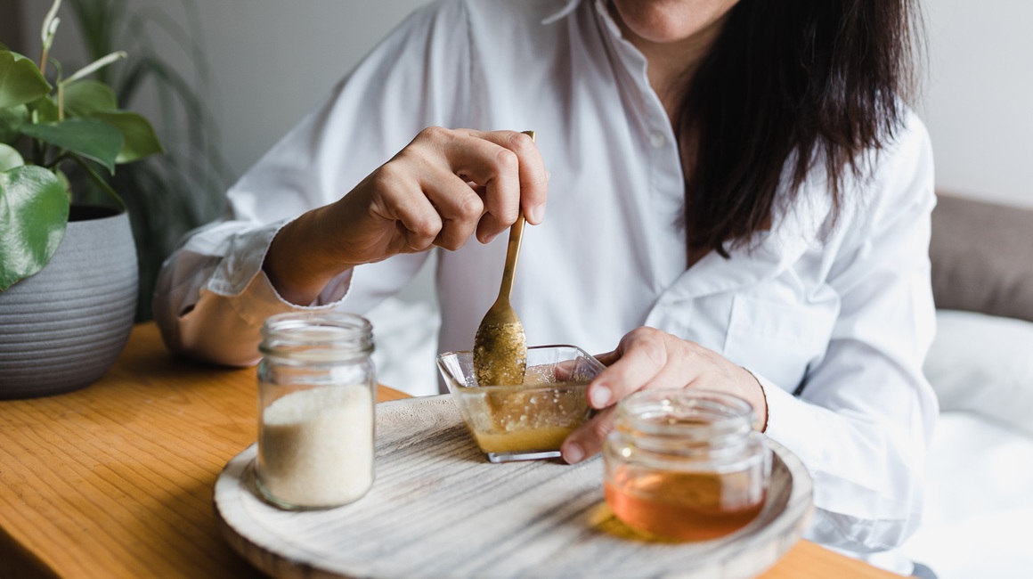 Peeling lica s medom