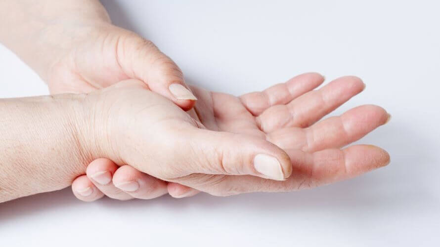 Bolovi u zglobovima prstiju prilikom savijanja - Miozitis - 