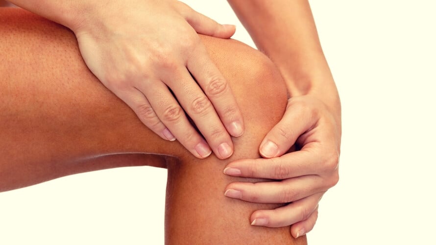bol se javlja kada je koljeno savijeno bol u prednjem dijelu gležnja
