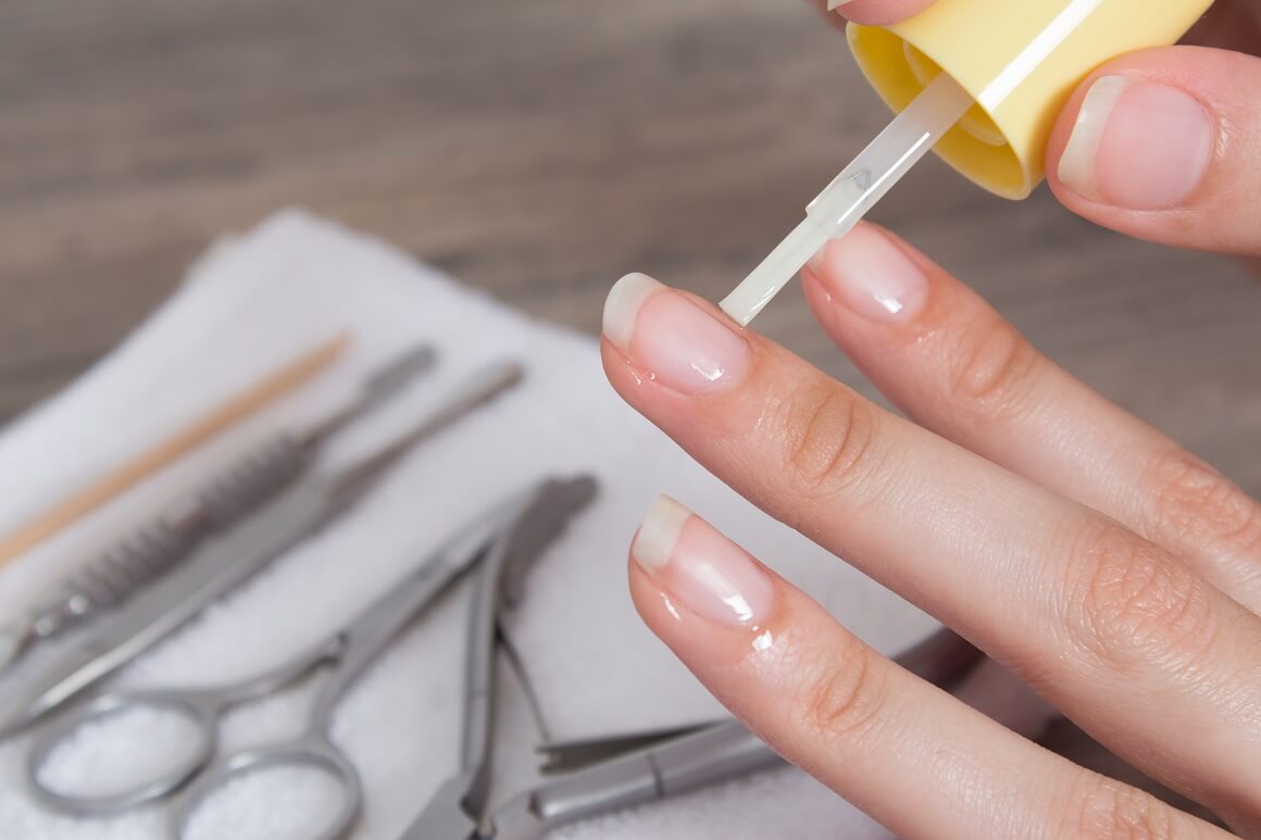 Uređivanje kože oko noktiju