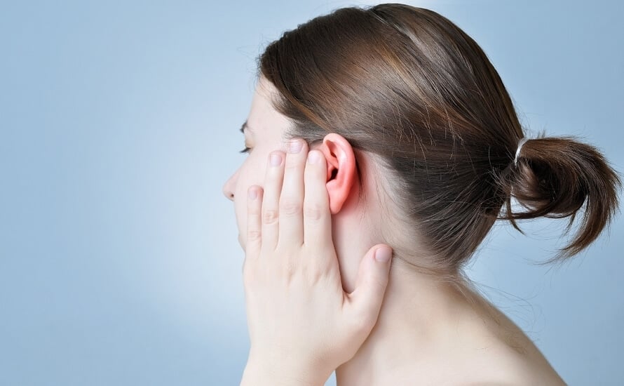 nizak tlak i zujanje u ušima