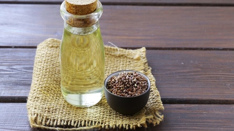 Laneno ulje: čudotvorno ulje koje čuva zdravlje, obnavlja kožu i daje kosi sjaj