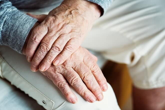 četkica ruke liječenje artritisa mast