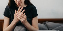 bolovi u zglobovima prstiju šake u trudnoći