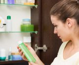 Kozmetički proizvodi poput sapuna, šampona, krema za lice, regeneratora i općenito proizvoda za njegu tijela sadrže velike količine različitih kemikalija