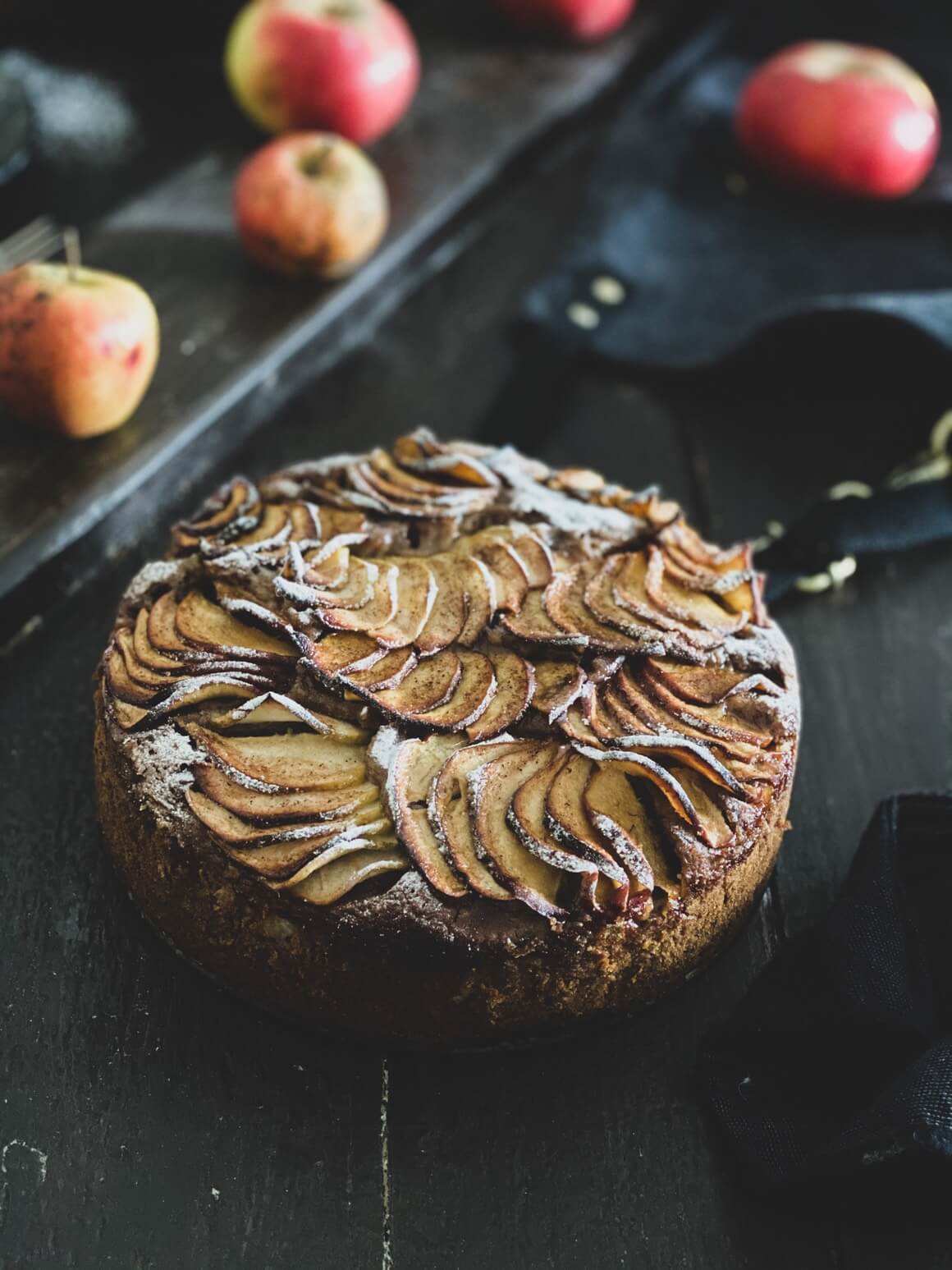 Fenomenalan kolač od jabuke u obliku torte