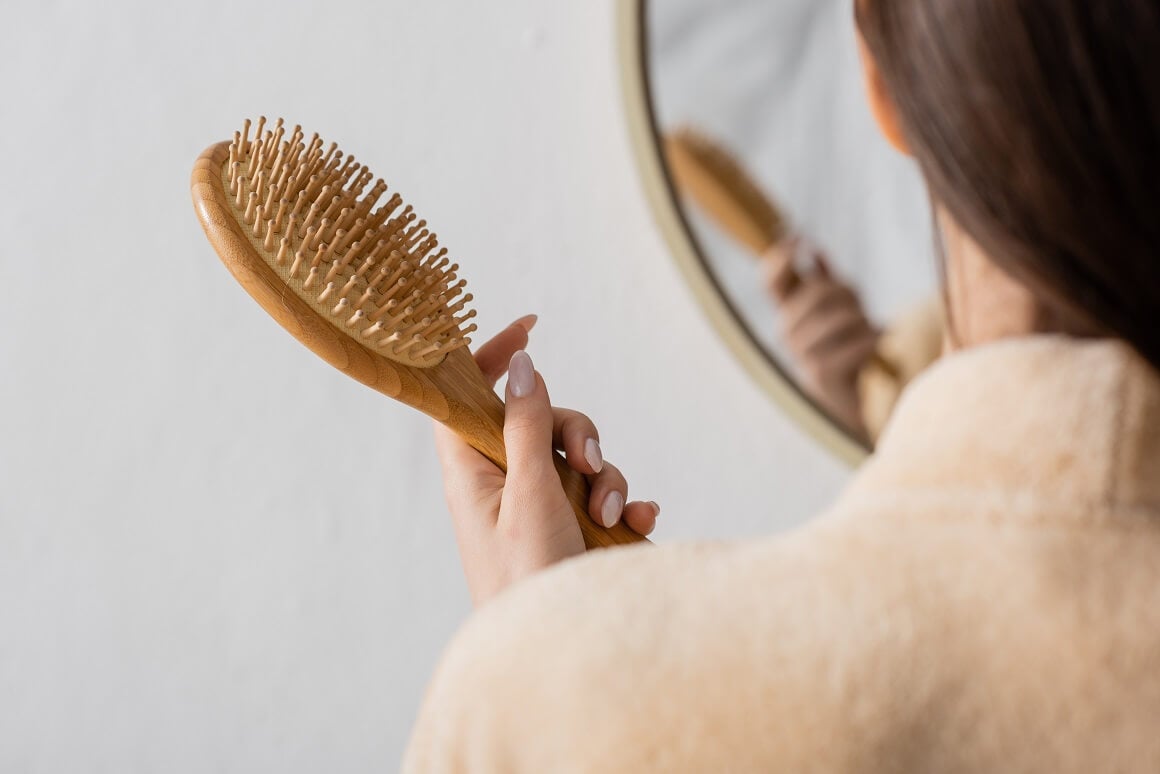 Kako najbolje očistiti četku za kosu