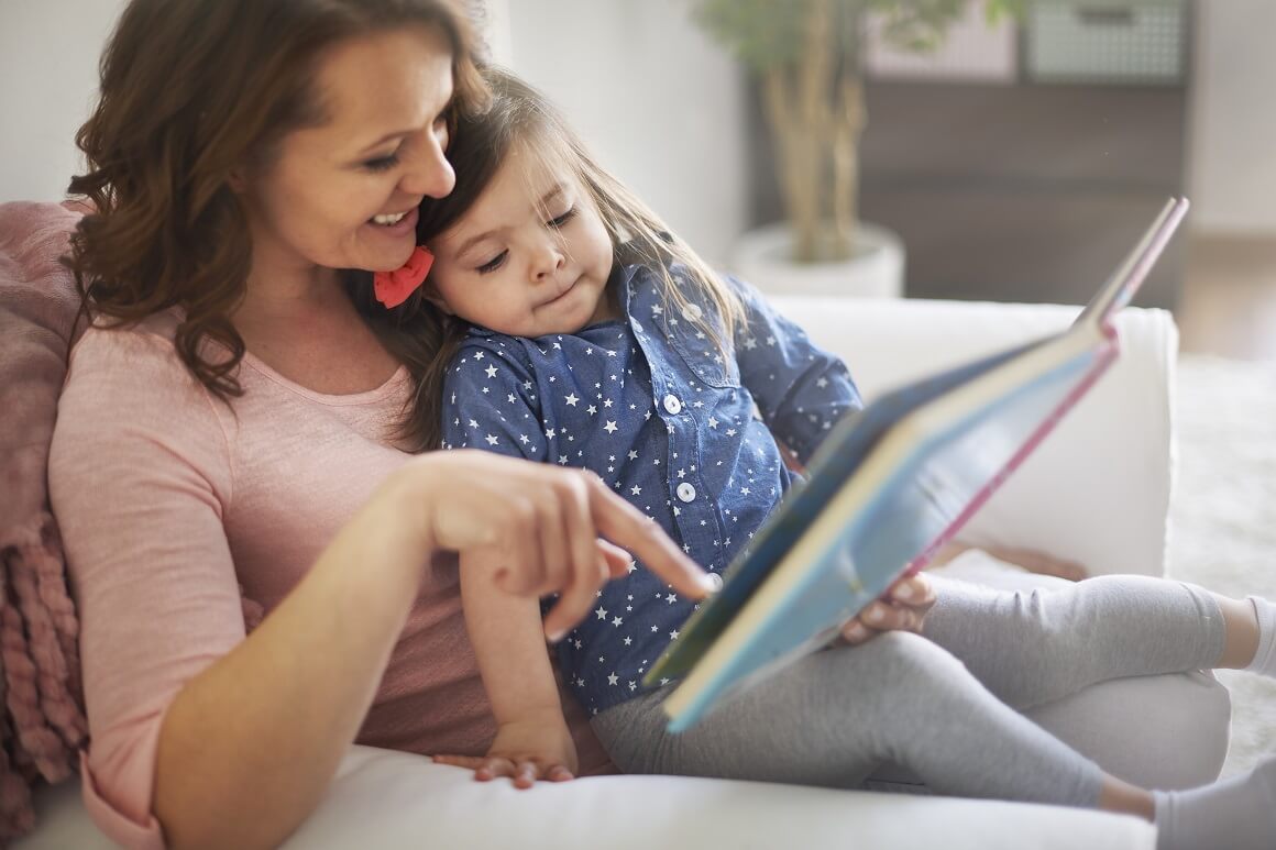 Čitanje bajki može imati brojne pozitivne učinke na razvoj djeteta
