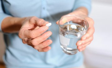 Antibiotici se daju većini pacijenata koji su primljeni u bolnice s akutnim virusnim infekcijama