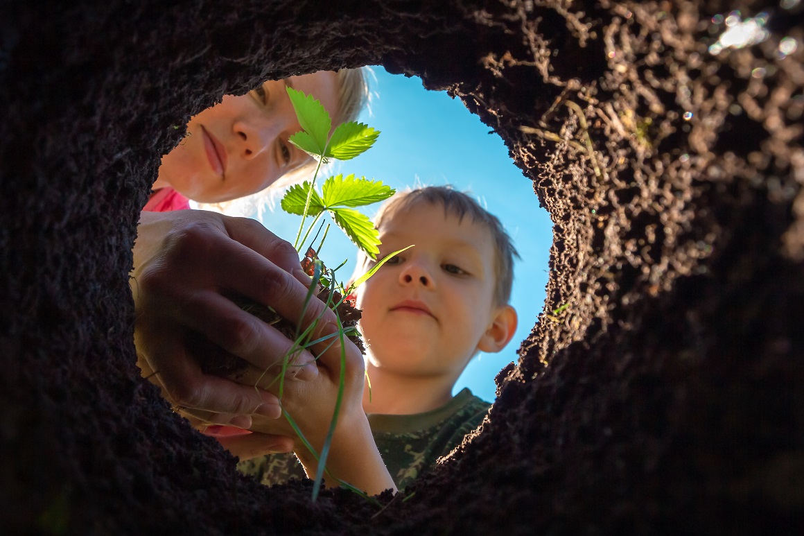 Još jedan način da djeci približite važnost prirode je sadnjom biljke