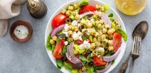 Salata od slanutka i feta sira
