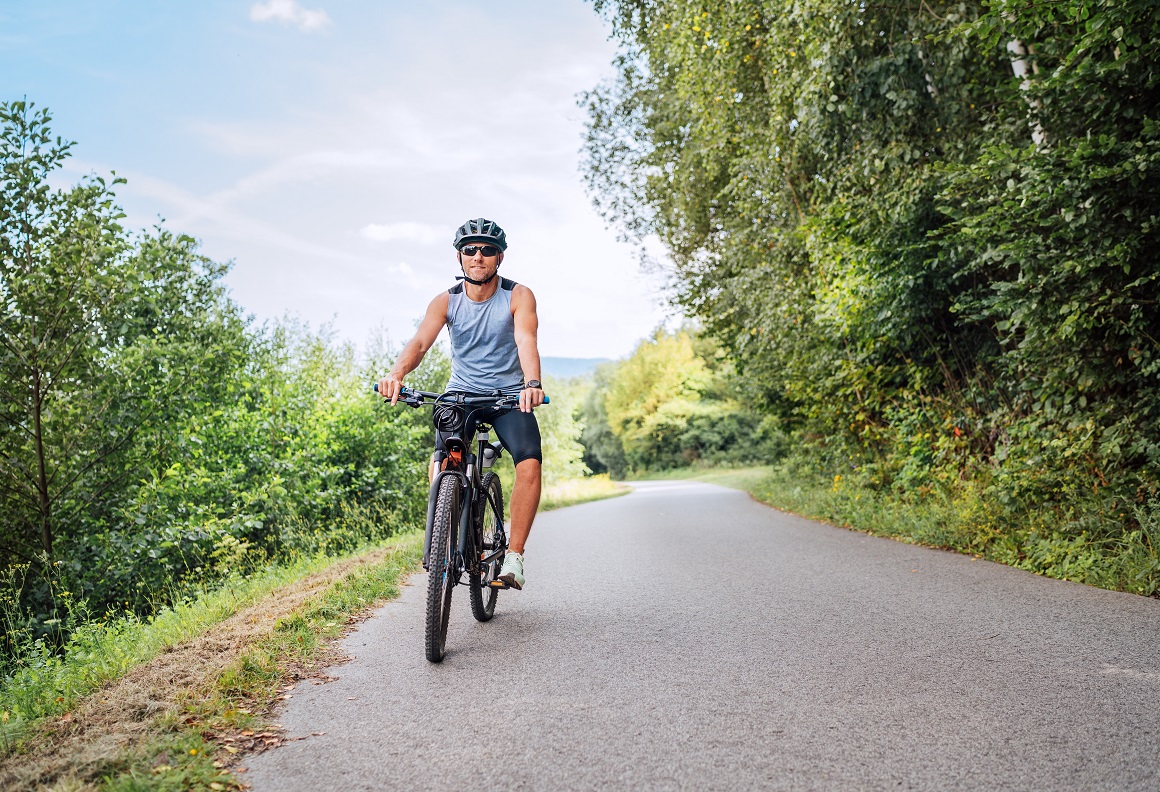 Biciklizam je odlična vježba s malim opterećenjem na zglobove koja pruža izvrsnu kardiovaskularnu vježbu