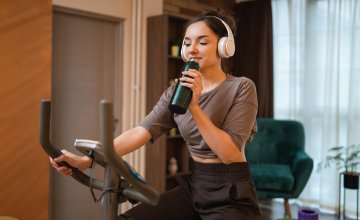 Cozy cardio je rastući fitness trend na TikToku koji promiče ugodniji i pristupačniji pristup vježbanju