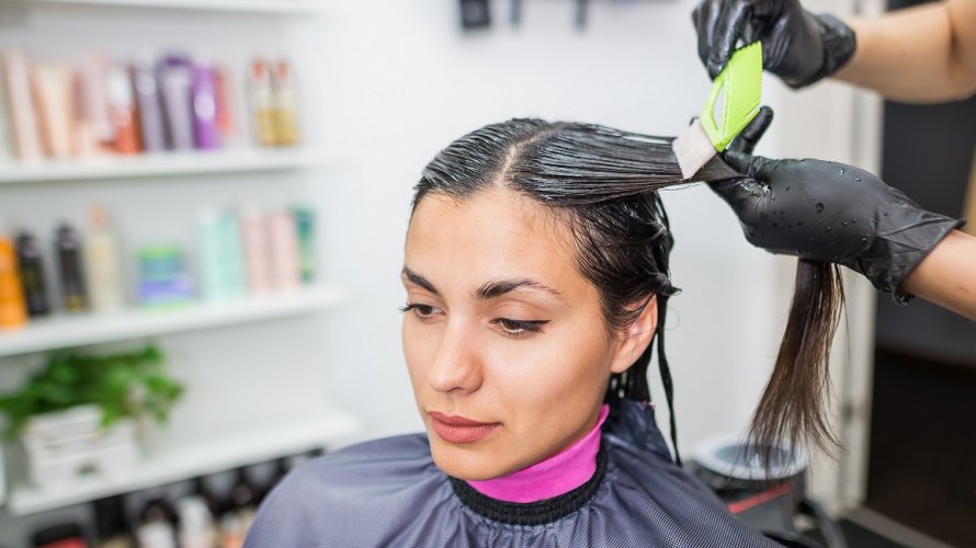 FDA je objavila namjere da uvede novu uredbu kojom se zabranjuju proizvodi za ravnanje kose