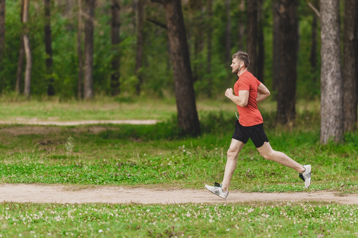 Klasične kardiovaskularne vježbe poput trčanja, vožnje bicikla, plivanja i brzog hodanja ostaju temelj mršavljenja