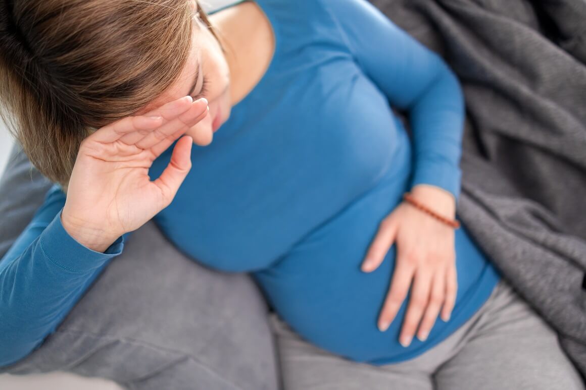 Teške ili dugotrajne bolesti mogu dovesti do stresa za majčin organizam, potencijalno utječući na dobrobit bebe