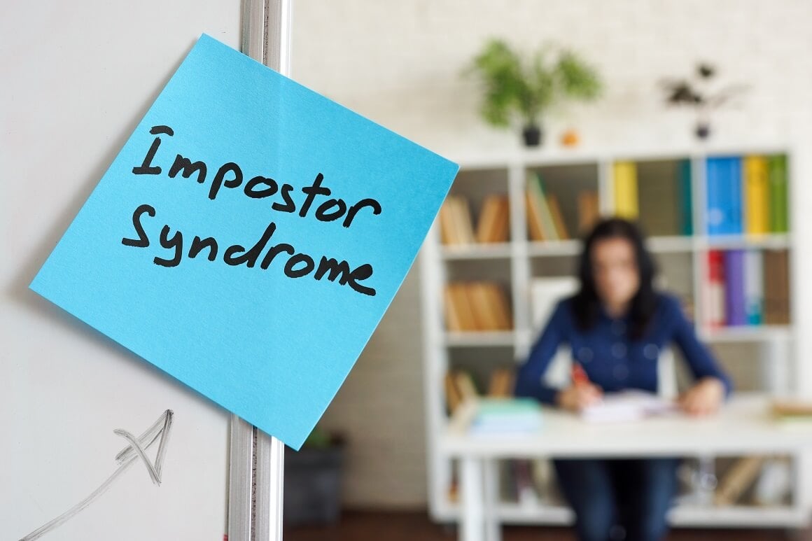 Imposter sindrom (sindrom uljeza ili varalice) je unutarnje psihološko iskustvo intenzivne sumnje u sebe i vlastite sposobnosti