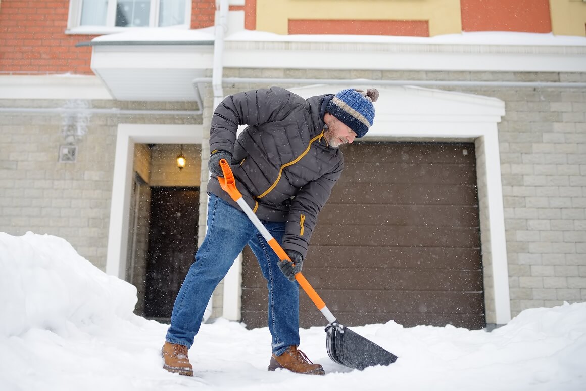 čišćenje snijega može izazvati iznenadan srčani udar kod osobe sa srčanom bolešću