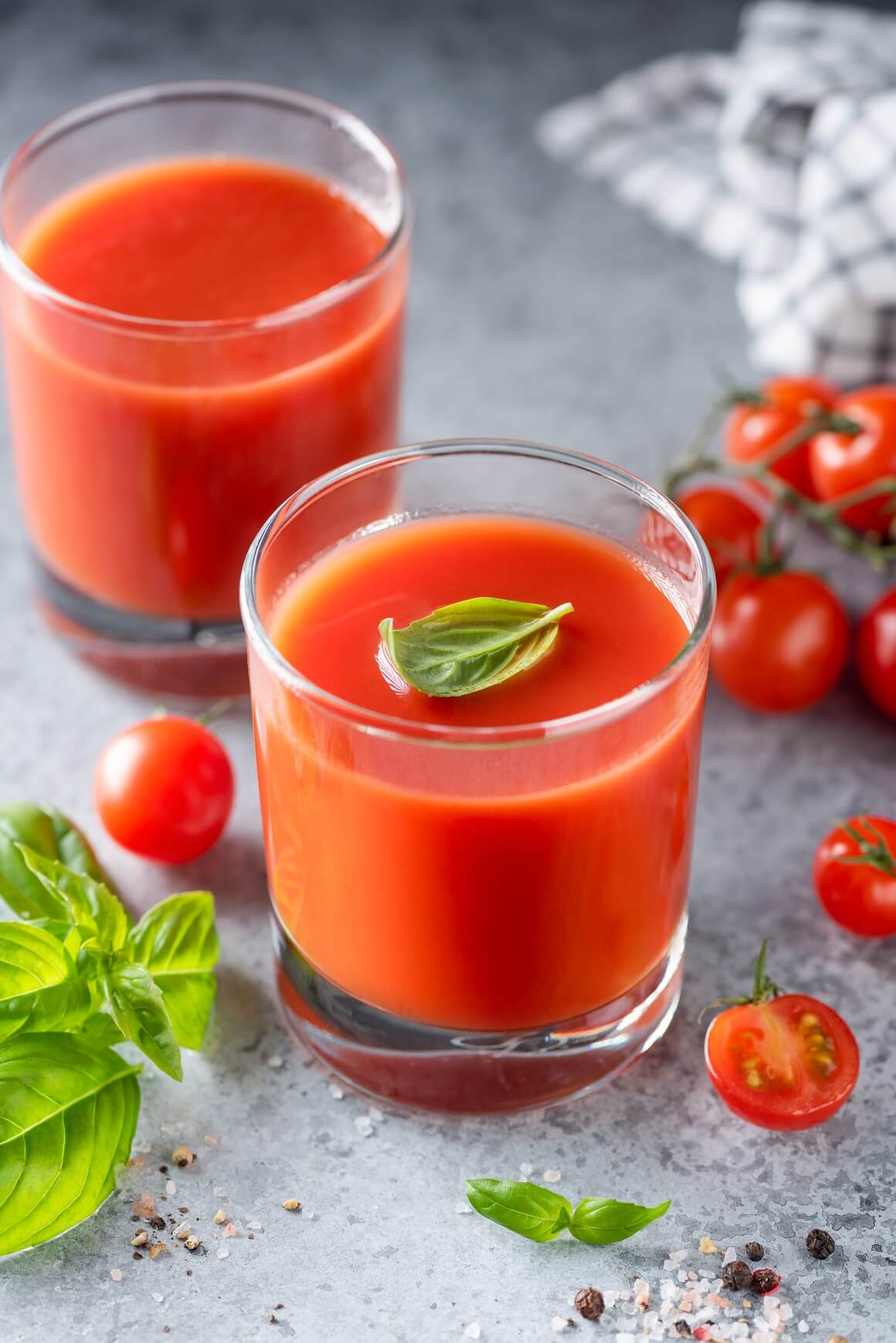Izrada svježeg soka od rajčice kod kuće osigurava kvalitetu