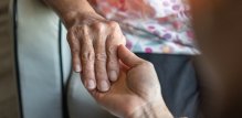 Parkinsonova bolest se obično javlja nakon 60. godine života