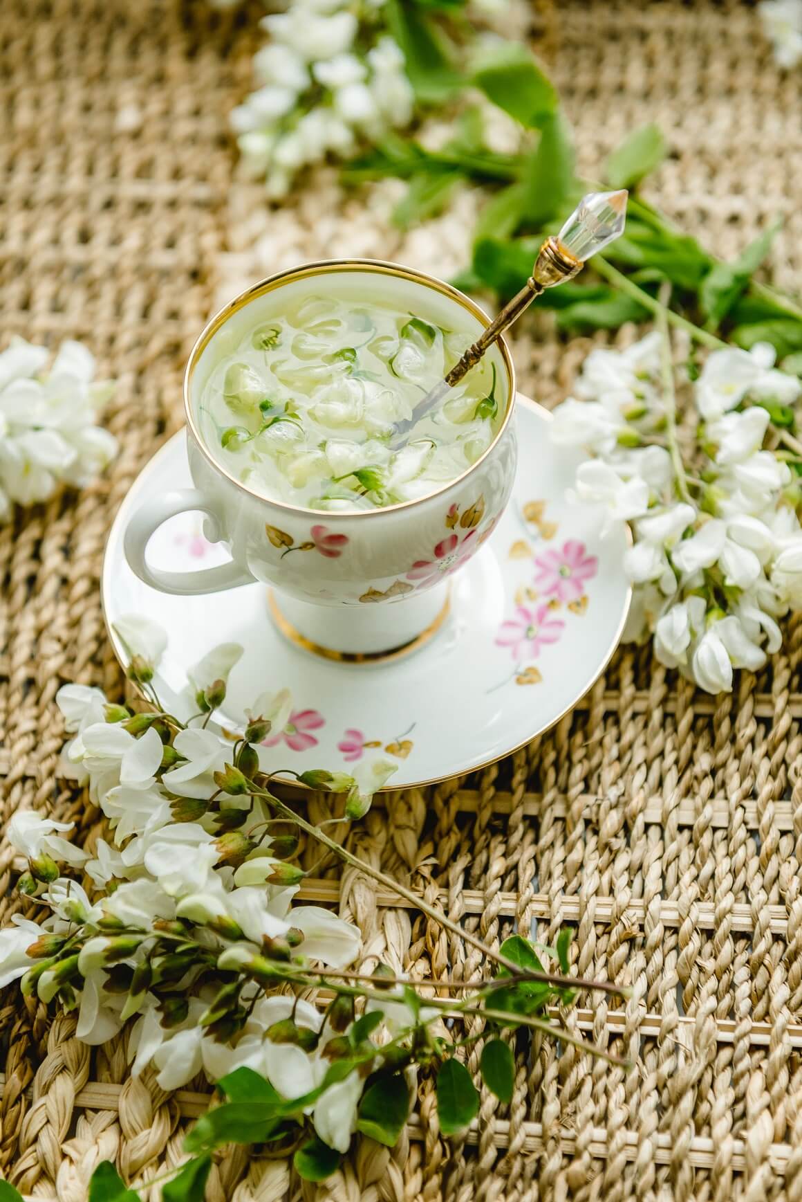 Čaj od bagremovog cvijeta