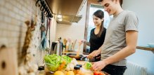osobe koje se striktno pridržavaju vegetarijanske ili veganske prehrane