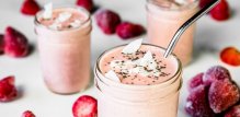 Crveni jagoda smoothie