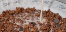zaslađene žitarice sadrže rafinirane ugljikohidrate koji brzo podižu i spuštaju šećer u krvi, što ometa san
