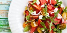 Salata od ljubičastog luka i feta sira