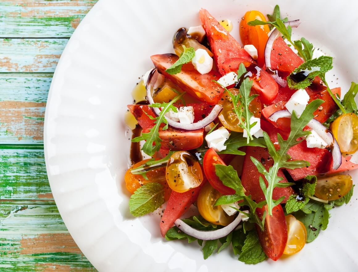 Salata od ljubičastog luka i feta sira