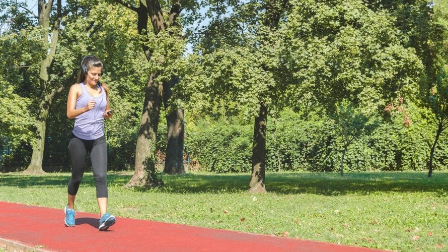 hodanje brzinom od barem četiri kilometra na sat dobro je za vaše kardiovaskularno zdravlje i opće zdravlje