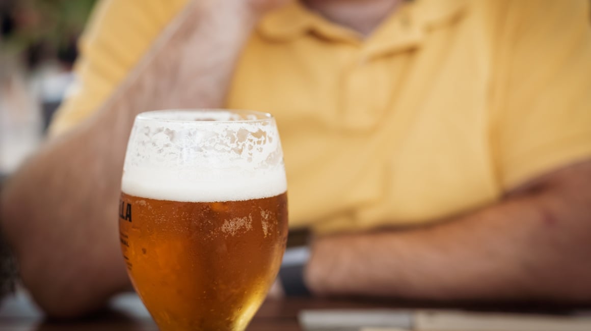 konzumacija osam alkoholnih pića tjedno može povećati rizik od oštećenja mozga