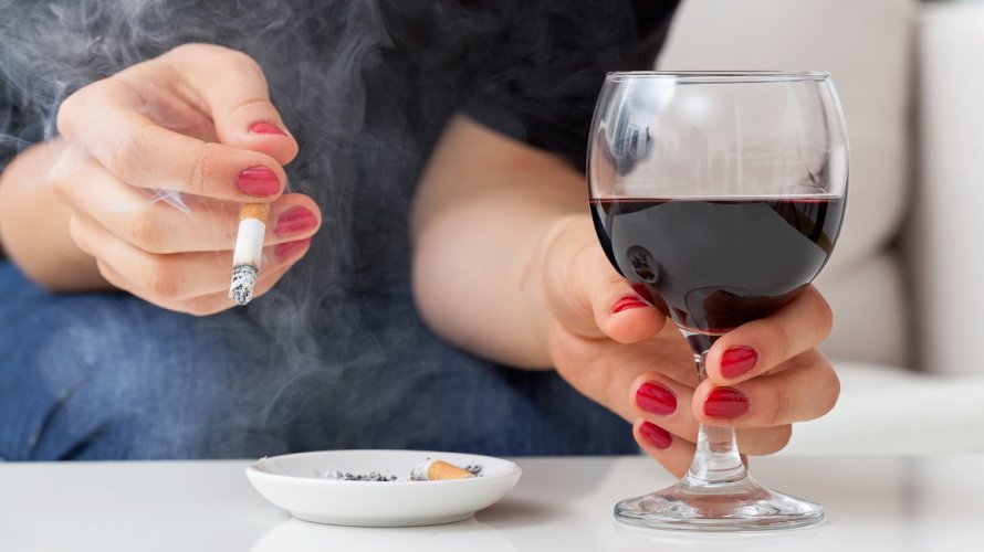 pušenje i konzumacija alkohola povećavaju rizik od raka dojke