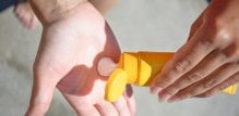 Da biste dobili SPF koji piše na bočici, morate nanositi obilno