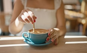 Kofein je prirodni stimulans koji može utjecati na srce i krvne žile