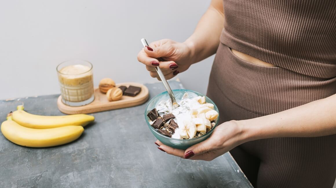 Tamna čokolada sadrži visoku koncentraciju kakaa, koji je bogat flavonolima