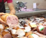 naresci prestavljaju veliku opasnost za trovanje hranom jer su visoko obrađeni i konzumiraju se hladni