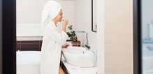 površine gdje se kupamo - uključujući kadu, pod tuša i zavjesu - su i do 60 puta prljavije od WC školjke