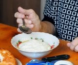 Redoviti unos proteina pomaže u očuvanju mišića, što je ključno za samostalnost i vitalnost u starijoj dobi