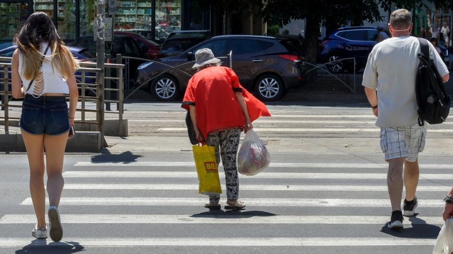 prirodan proces starenja čini vas osjetljivijima na toplinske bolesti poput iscrpljenosti zbog vrućine ili toplinskog udara