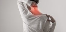 simptomi fibromialgije - poput ukočenosti u vratu i ramenima - mogu aktivirati živčane puteve i potaknuti pojavu migrena