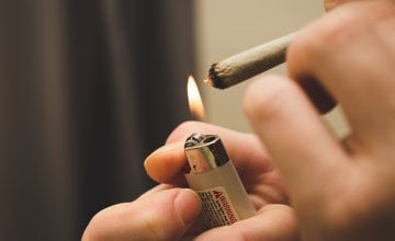 svaka inhalacija dima može oštetiti pluća - bez obzira na izvor