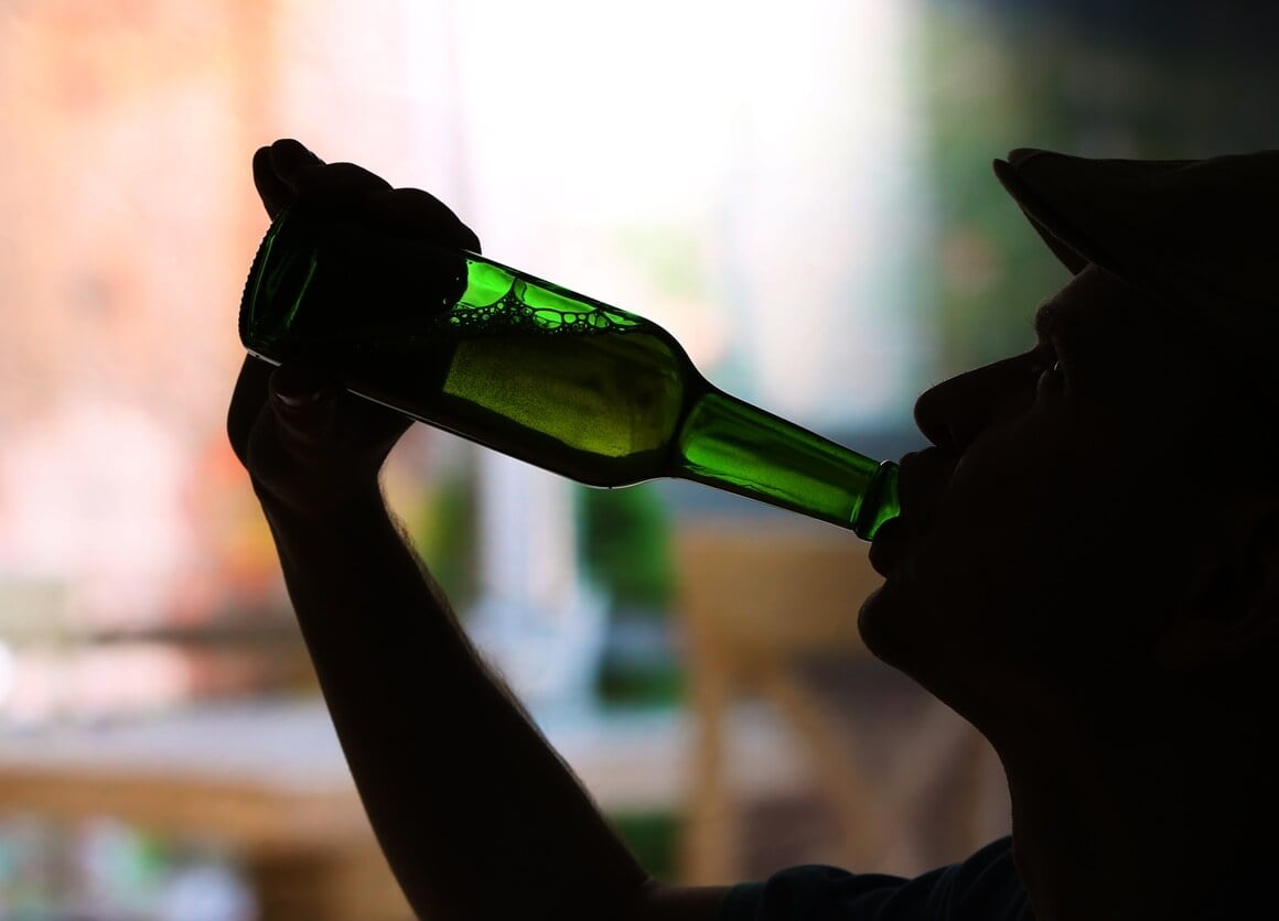 Kronično pijenje alkohola može dovesti do disbioze - neravnoteže crijevne mikrobiote