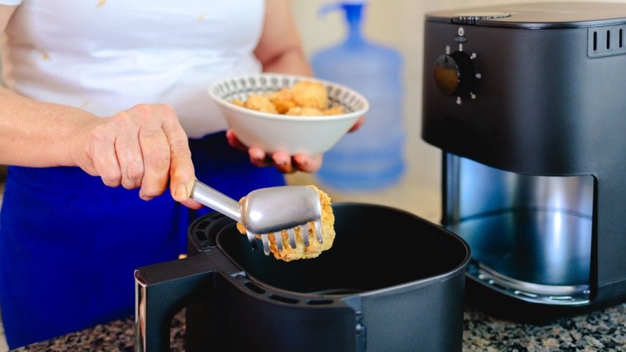 Riba u pivskom tijestu ili tempura izgledaju primamljivo, ali nisu dobar izbor za fritezu na vrući zrak