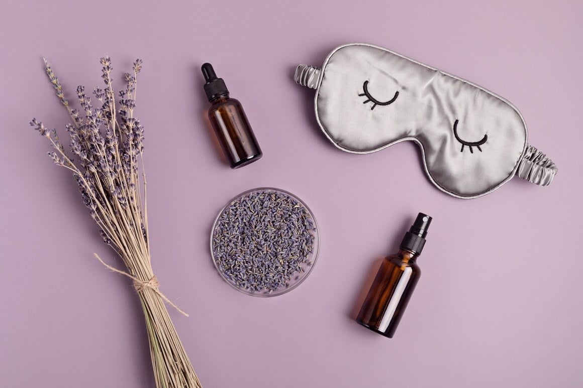 Aromaterapija, grana biljne medicine koja koristi eterična ulja, stoljećima se primjenjivala za liječenje raznih tegoba, uključujući i nesanicu