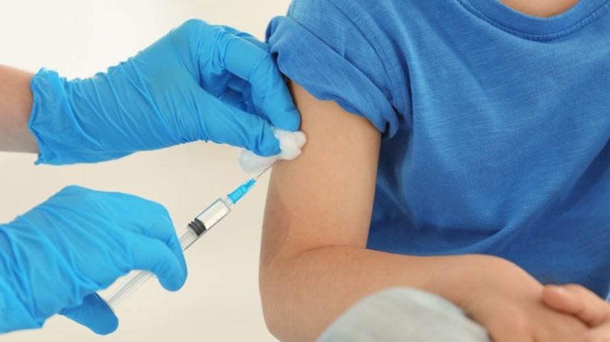 Uvode se dva dodatna docjepljivanja za školsku djecu