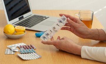 određeni sastojci u zelenom čaju mogu stupiti u interakciju s lijekovima i izazvati neželjene posljedice