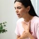 postoji snažna povezanost između bolesti štitnjače i fibrilacije atrija (AFib), poremećaja srčanog ritma koji može ozbiljno utjecati na zdravlje srca