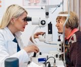 postoji važna razlika između optometrista i oftalmologa