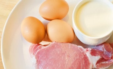 Jaja, meso i mliječni proizvodi mogu pridonijeti povišenom kolesterolu jer sadrže zasićene masnoće